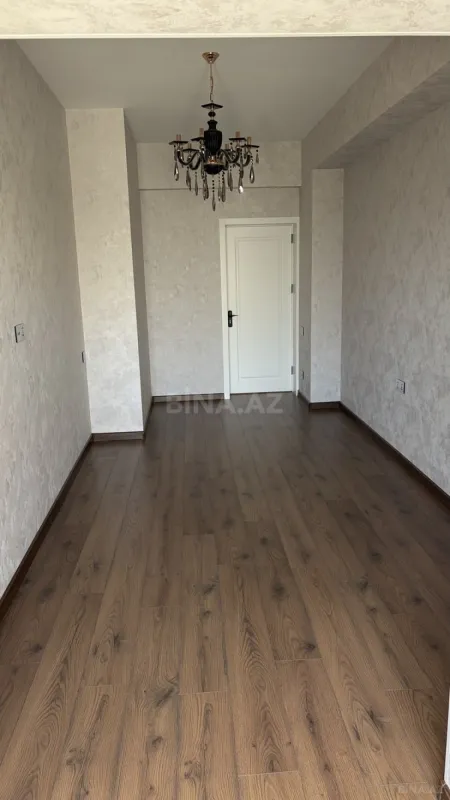 Satılır 2 otaqlı mənzil 78 m²
