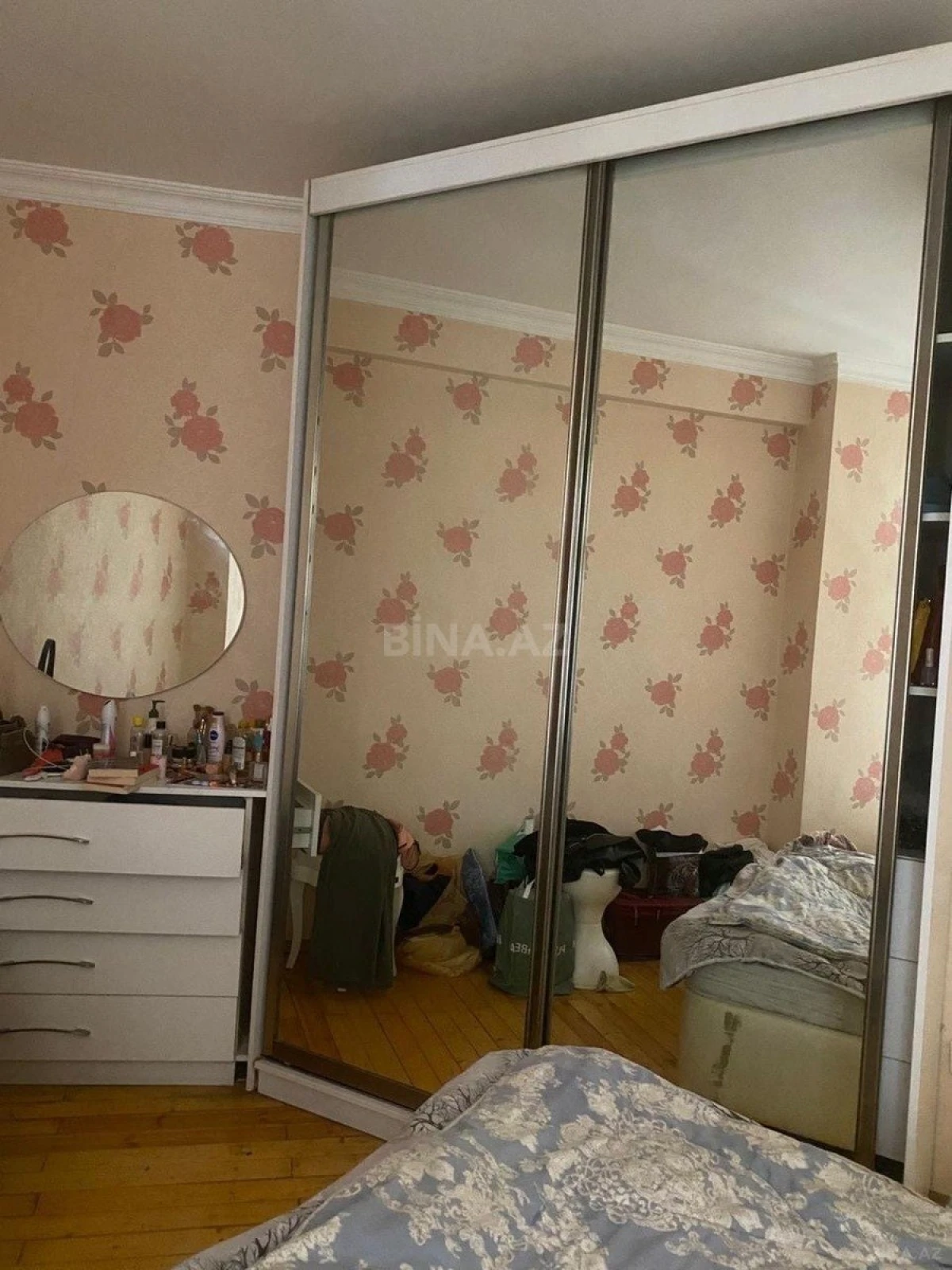 Kirayə verilir 2 otaqlı mənzil 65 m²
