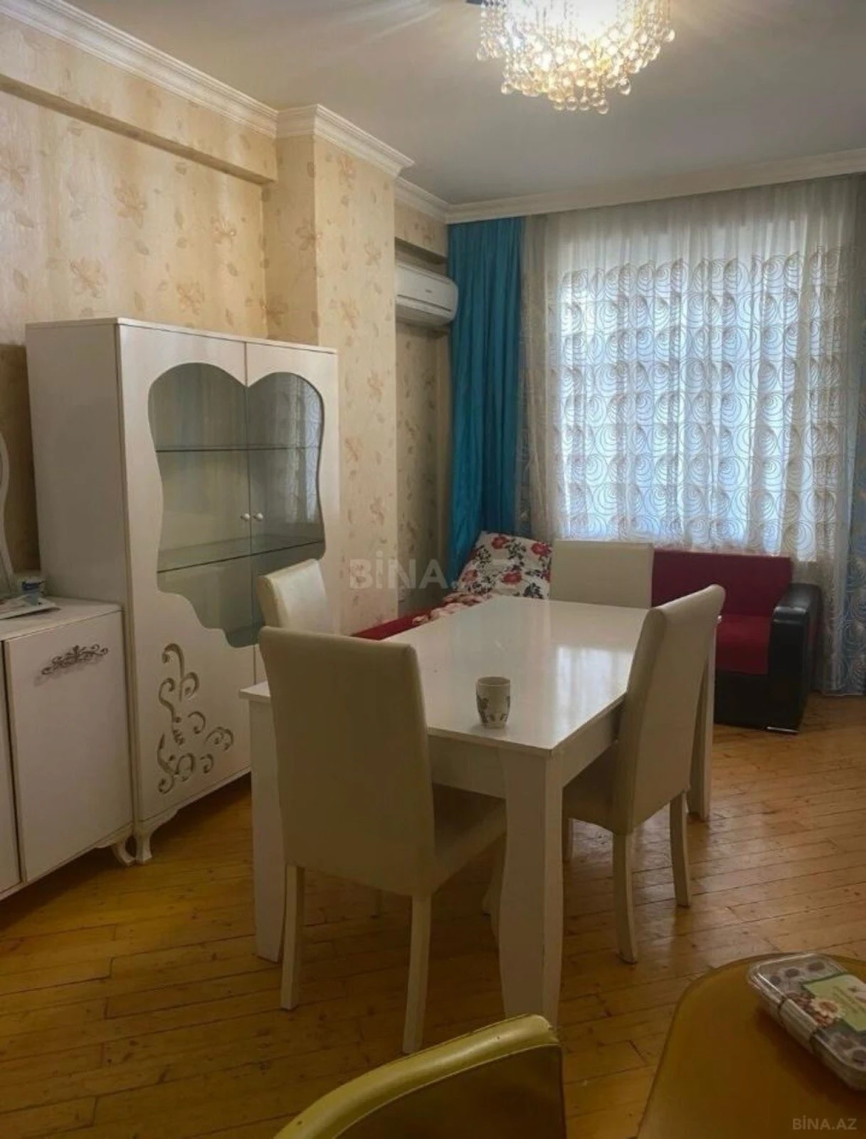 Kirayə verilir 2 otaqlı mənzil 65 m²