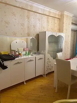 Kirayə verilir 2 otaqlı mənzil 65 m²