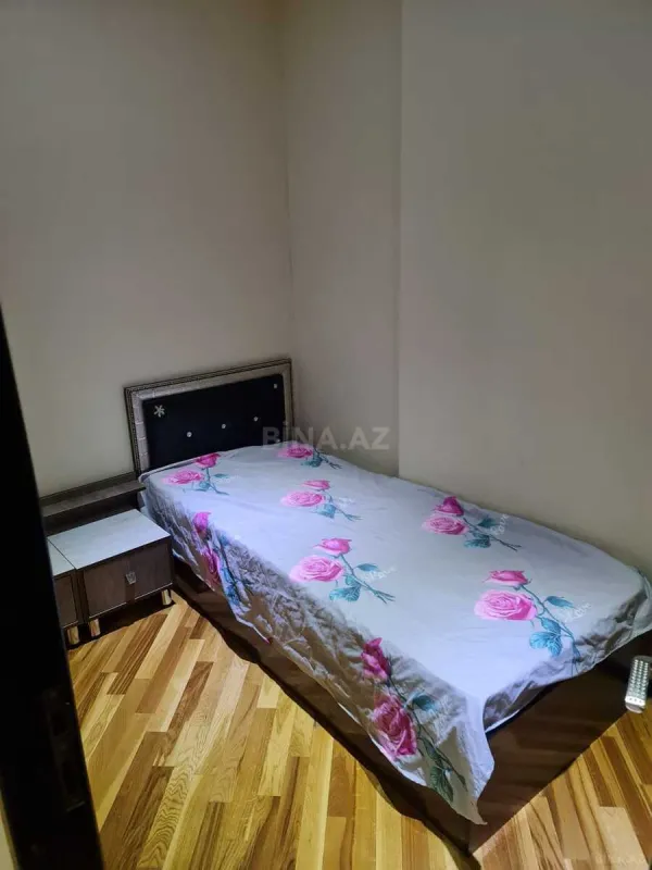 Kirayə verilir 4 otaqlı mənzil 230 m²