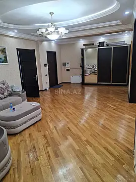 Kirayə verilir 4 otaqlı mənzil 230 m²