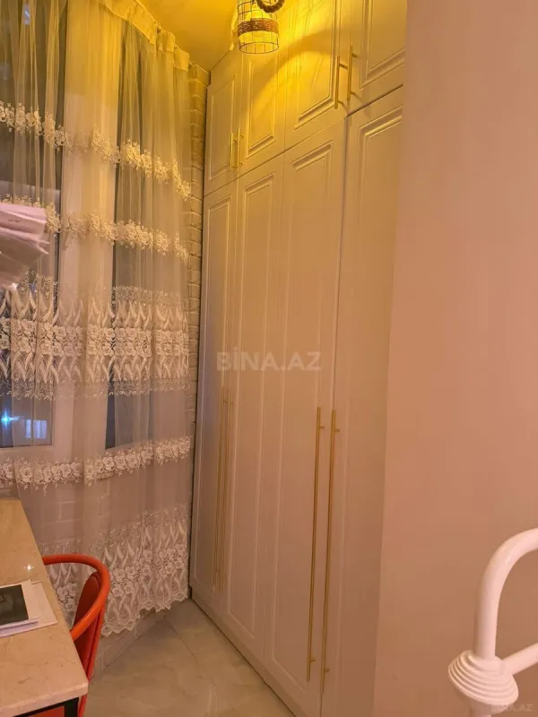 Satılır 3 otaqlı mənzil 103 m²