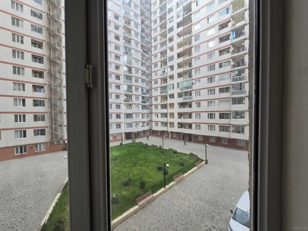 Satılır 3 otaqlı mənzil 103 m²