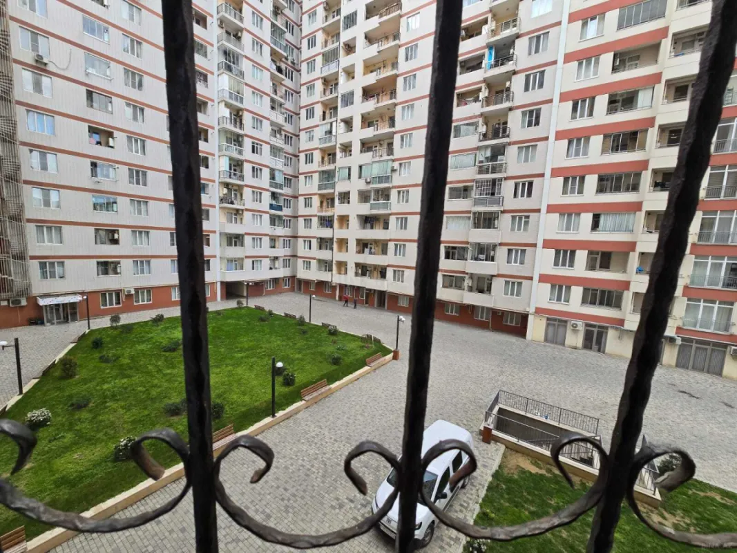 Satılır 3 otaqlı mənzil 103 m²