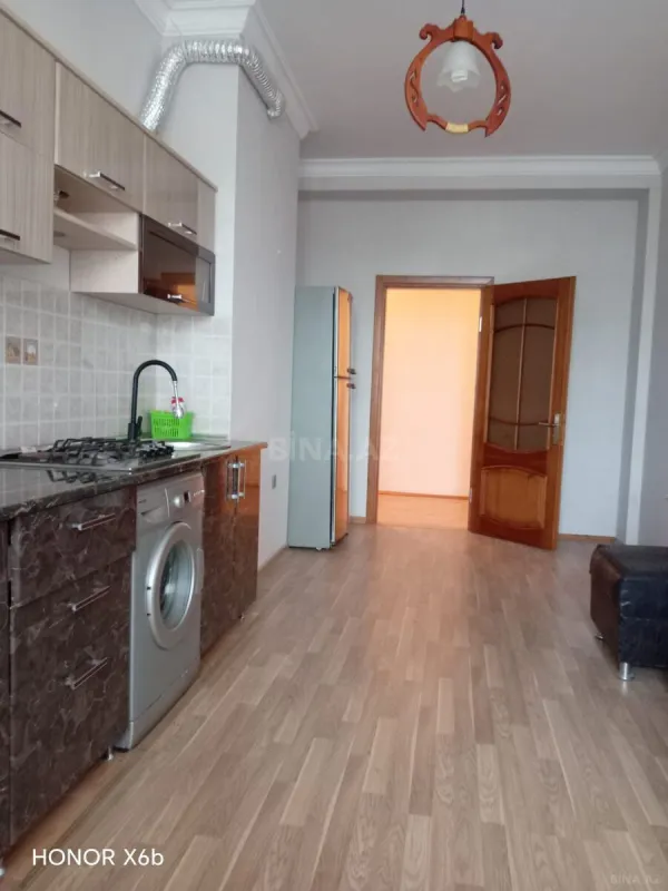 Kirayə verilir 2 otaqlı mənzil 100 m²