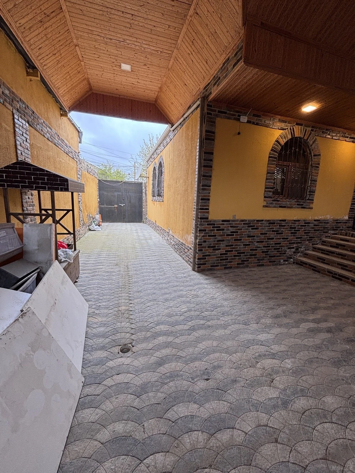 Satılır 3 otaqlı həyət evi 100 m²