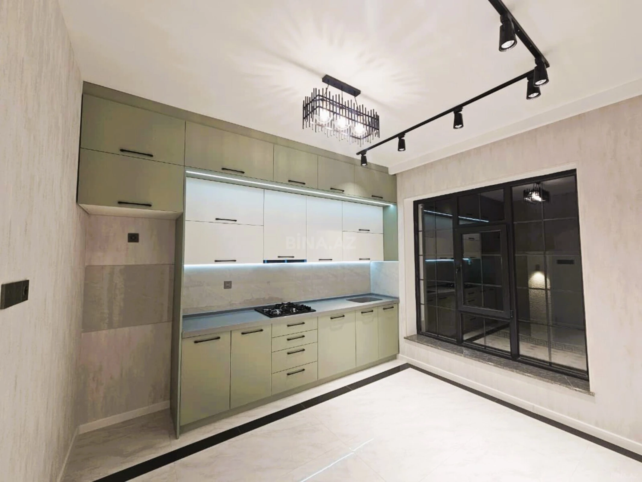 Satılır 5 otaqlı həyət evi 190 m²