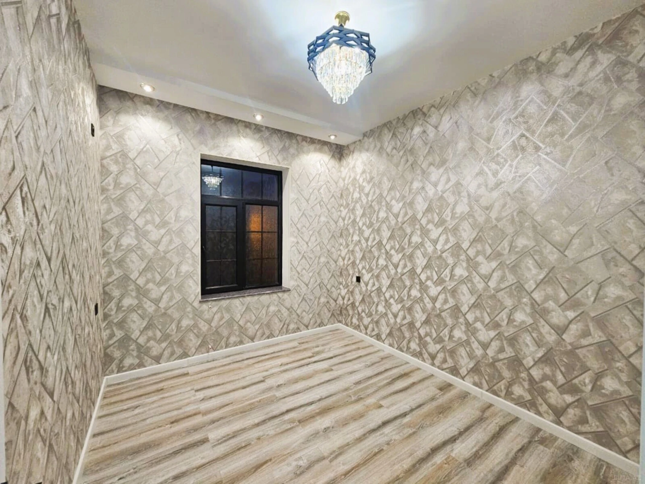Satılır 5 otaqlı həyət evi 190 m²