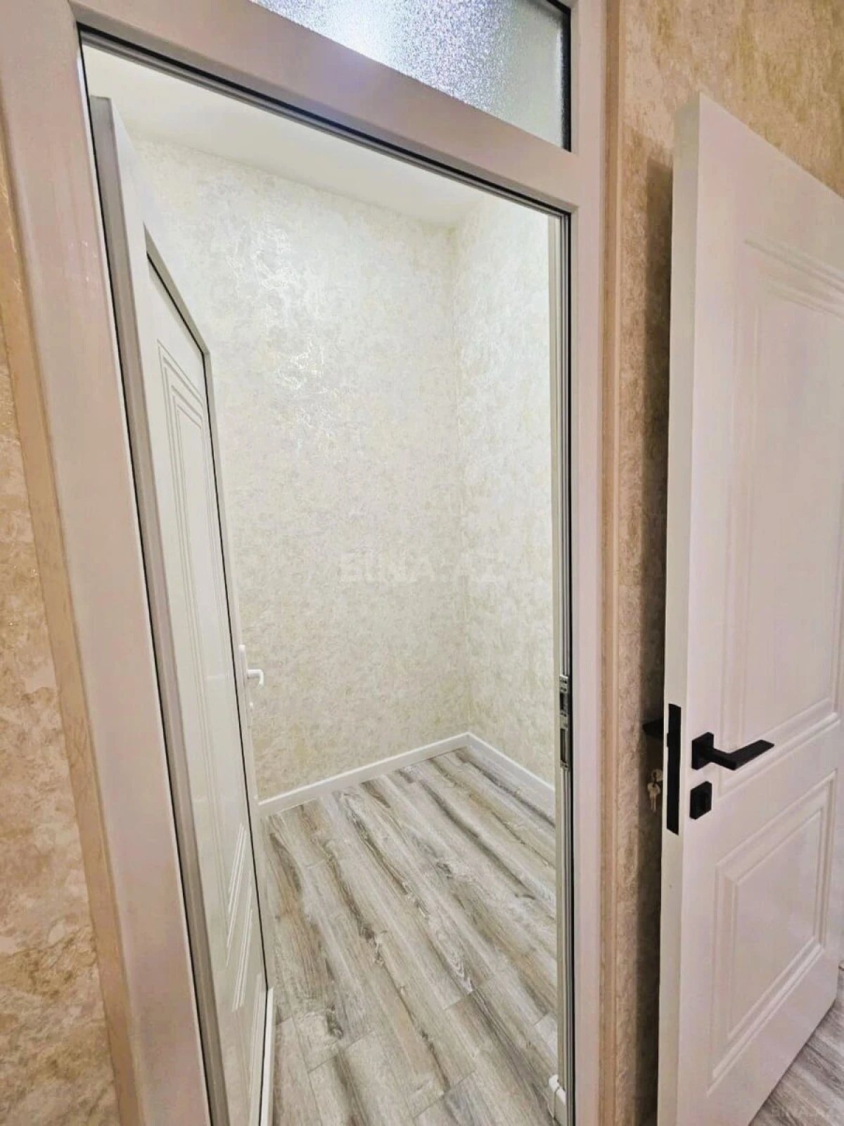 Satılır 5 otaqlı həyət evi 190 m²