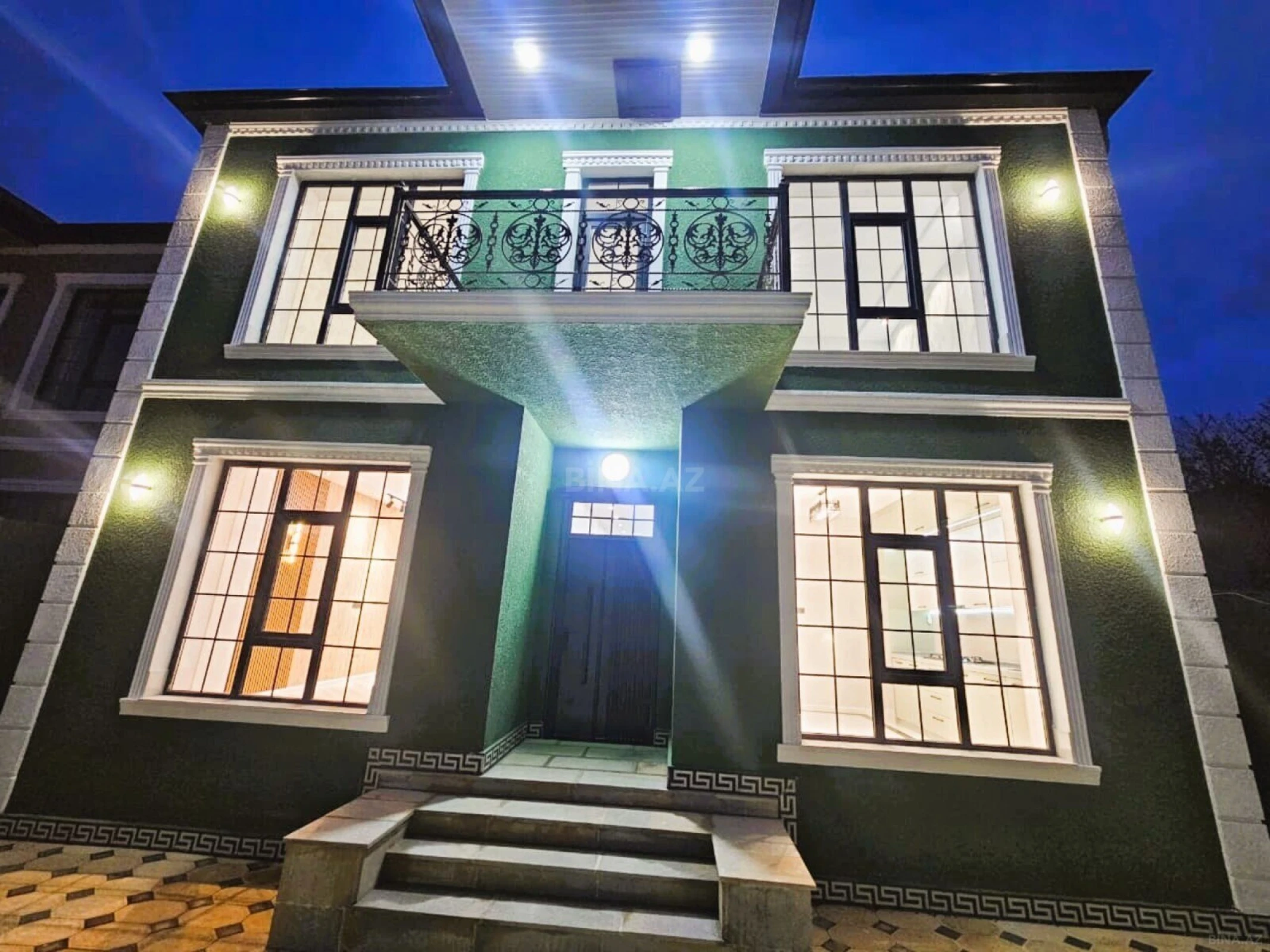 Satılır 5 otaqlı həyət evi 190 m²