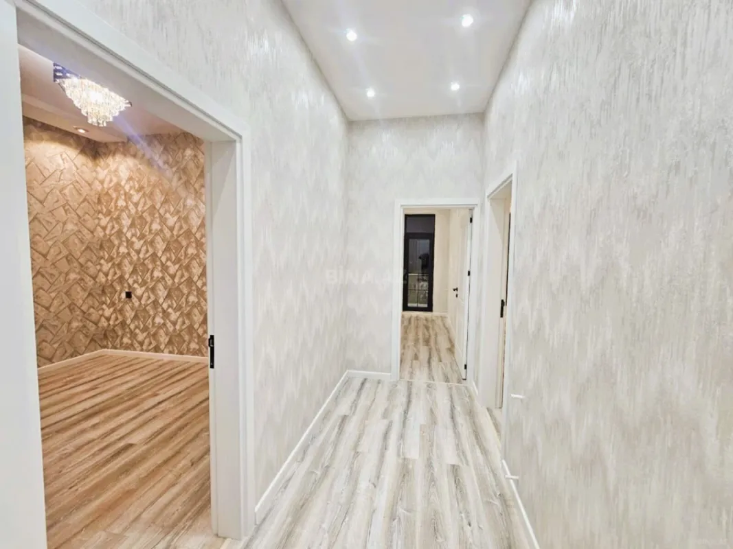 Satılır 5 otaqlı həyət evi 190 m²