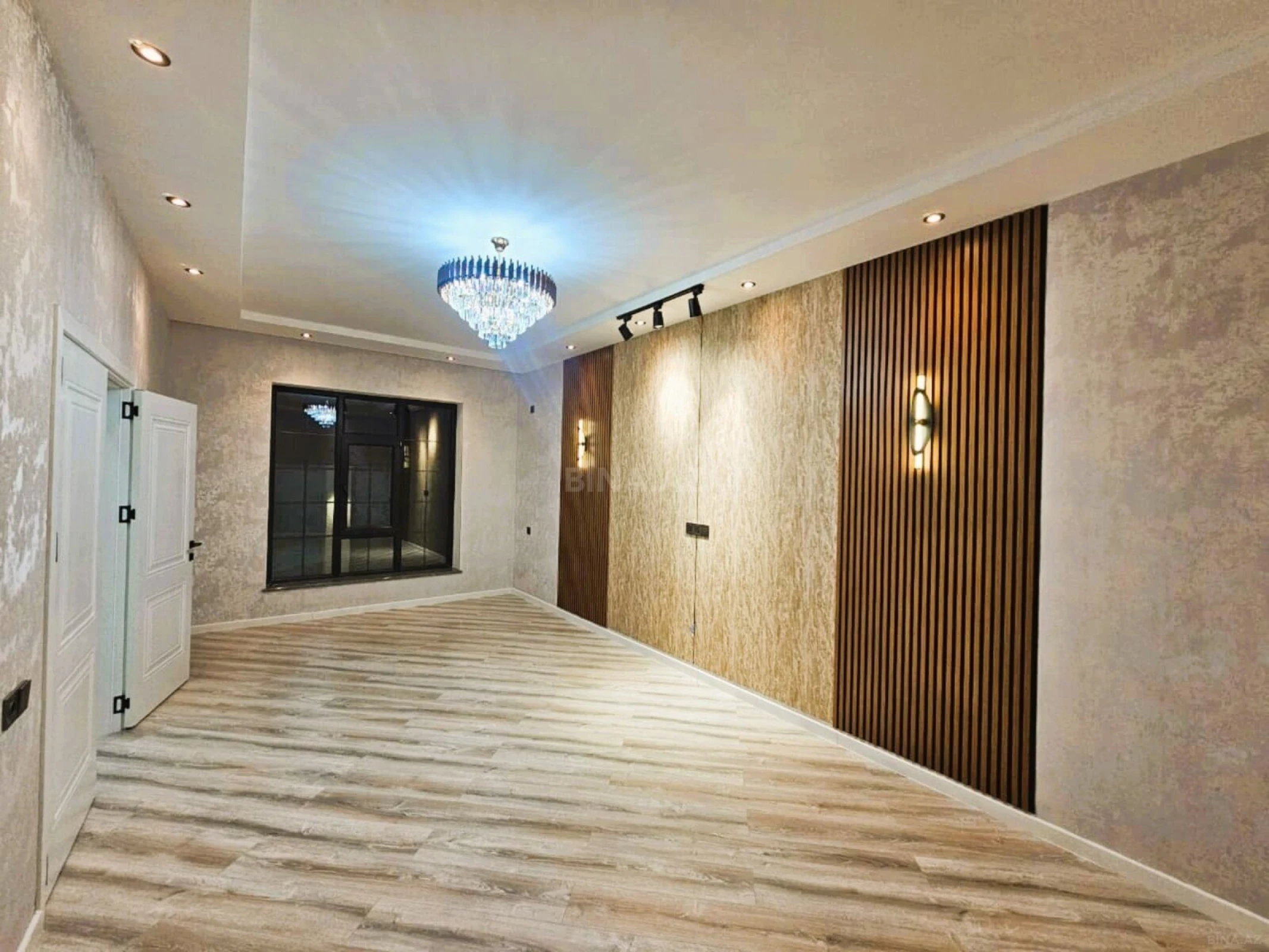 Satılır 5 otaqlı həyət evi 190 m²