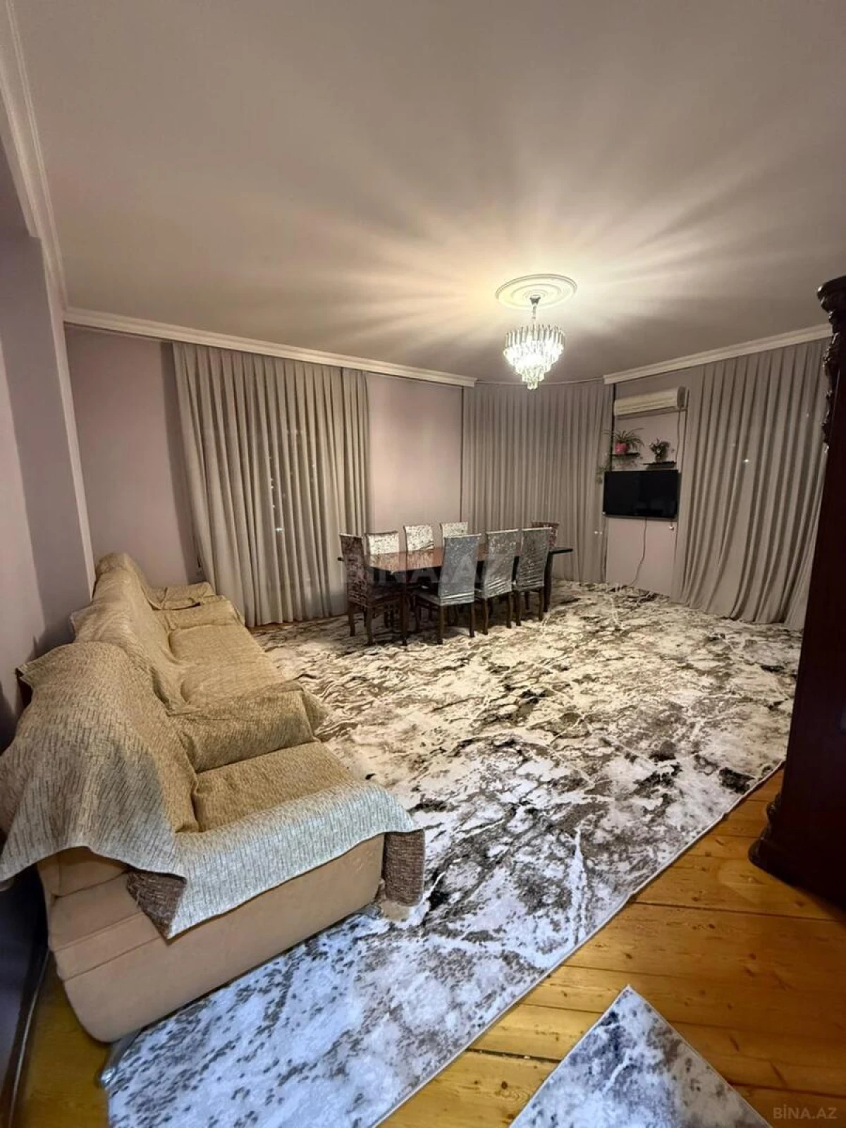 Kirayə verilir 3 otaqlı mənzil 95 m²