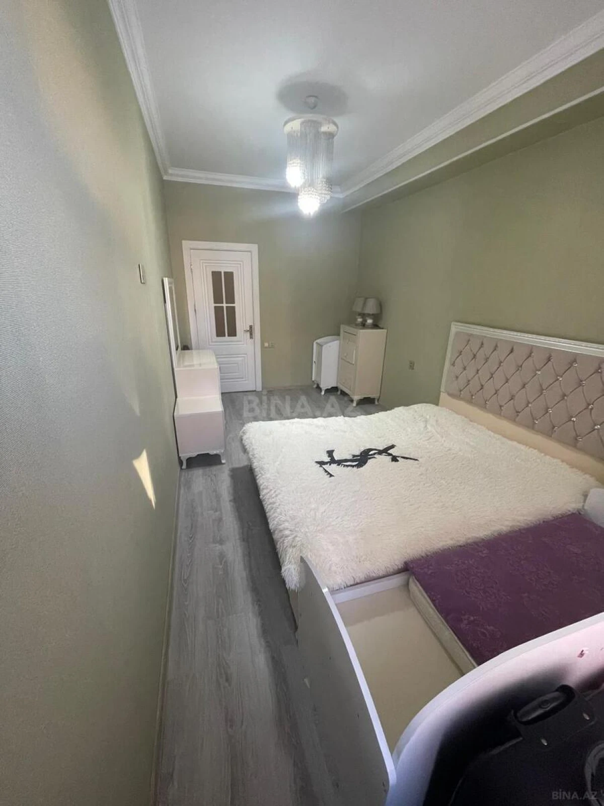 Satılır 2 otaqlı mənzil 70 m²