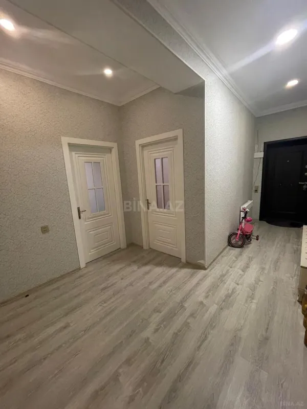 Satılır 2 otaqlı mənzil 70 m²