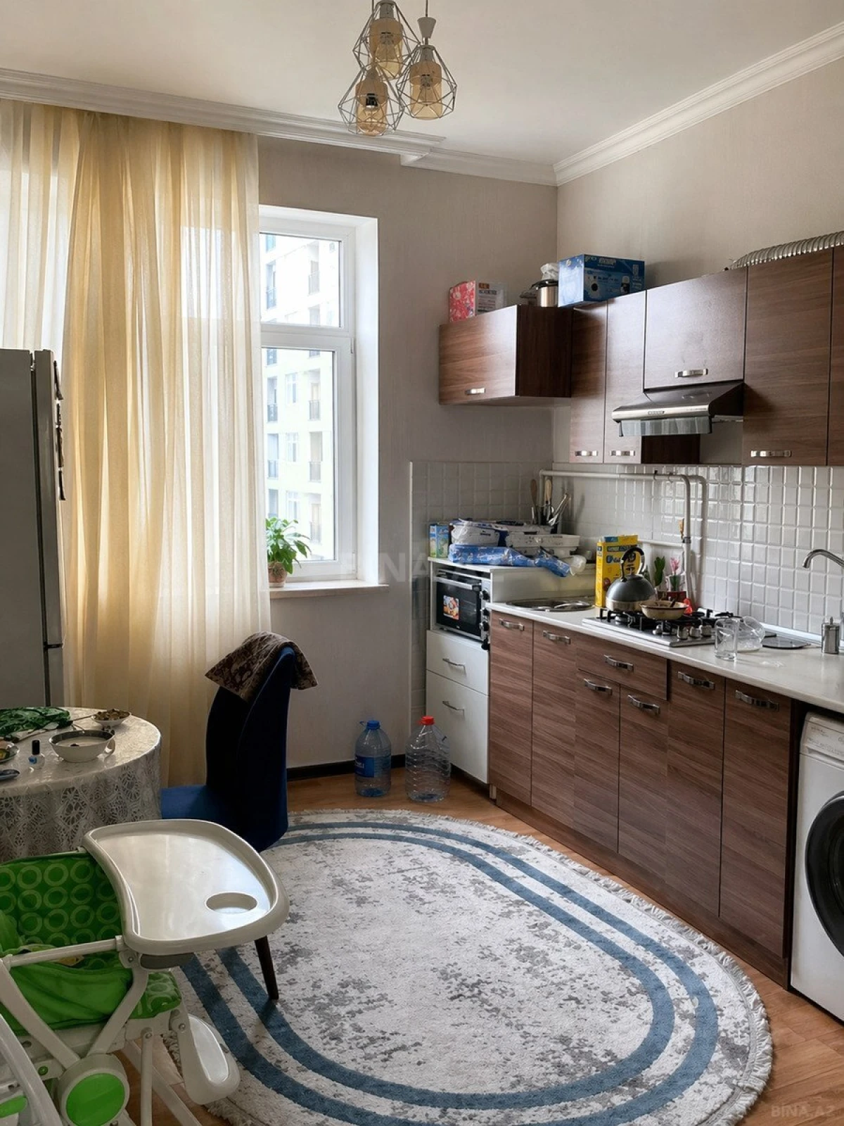 Satılır 4 otaqlı mənzil 111 m²