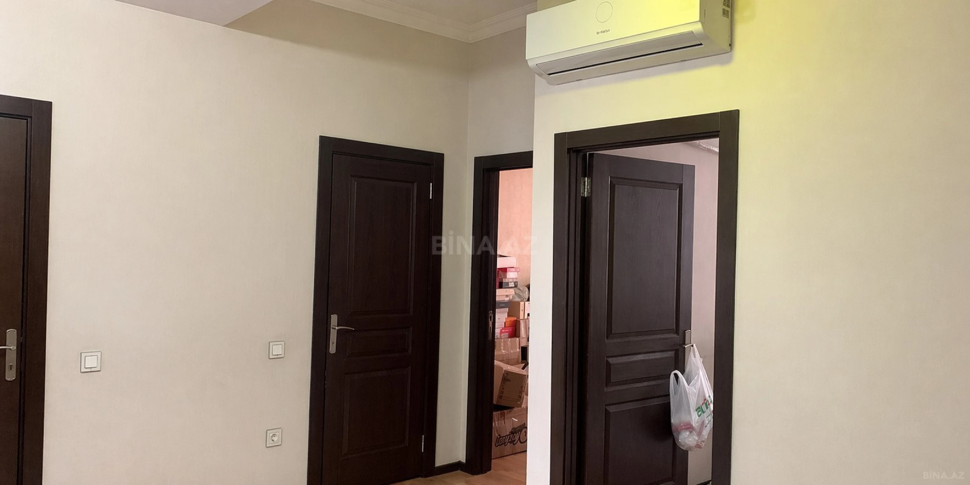 Satılır 4 otaqlı mənzil 111 m²