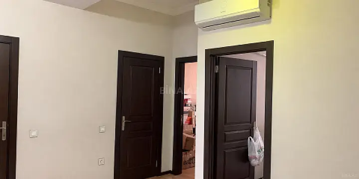 Satılır 4 otaqlı mənzil 111 m²
