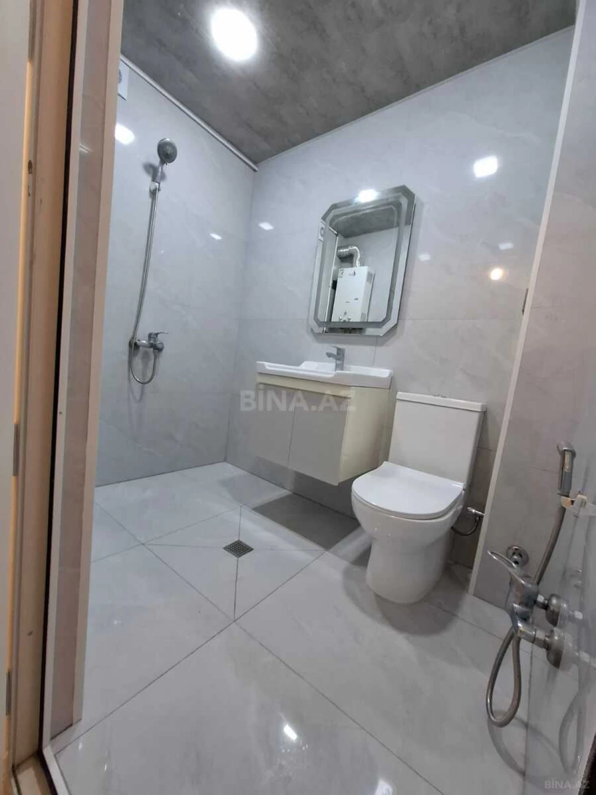 Satılır 3 otaqlı mənzil 50 m²