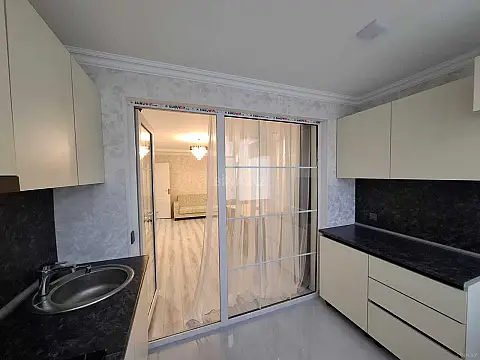 Satılır 3 otaqlı mənzil 50 m²