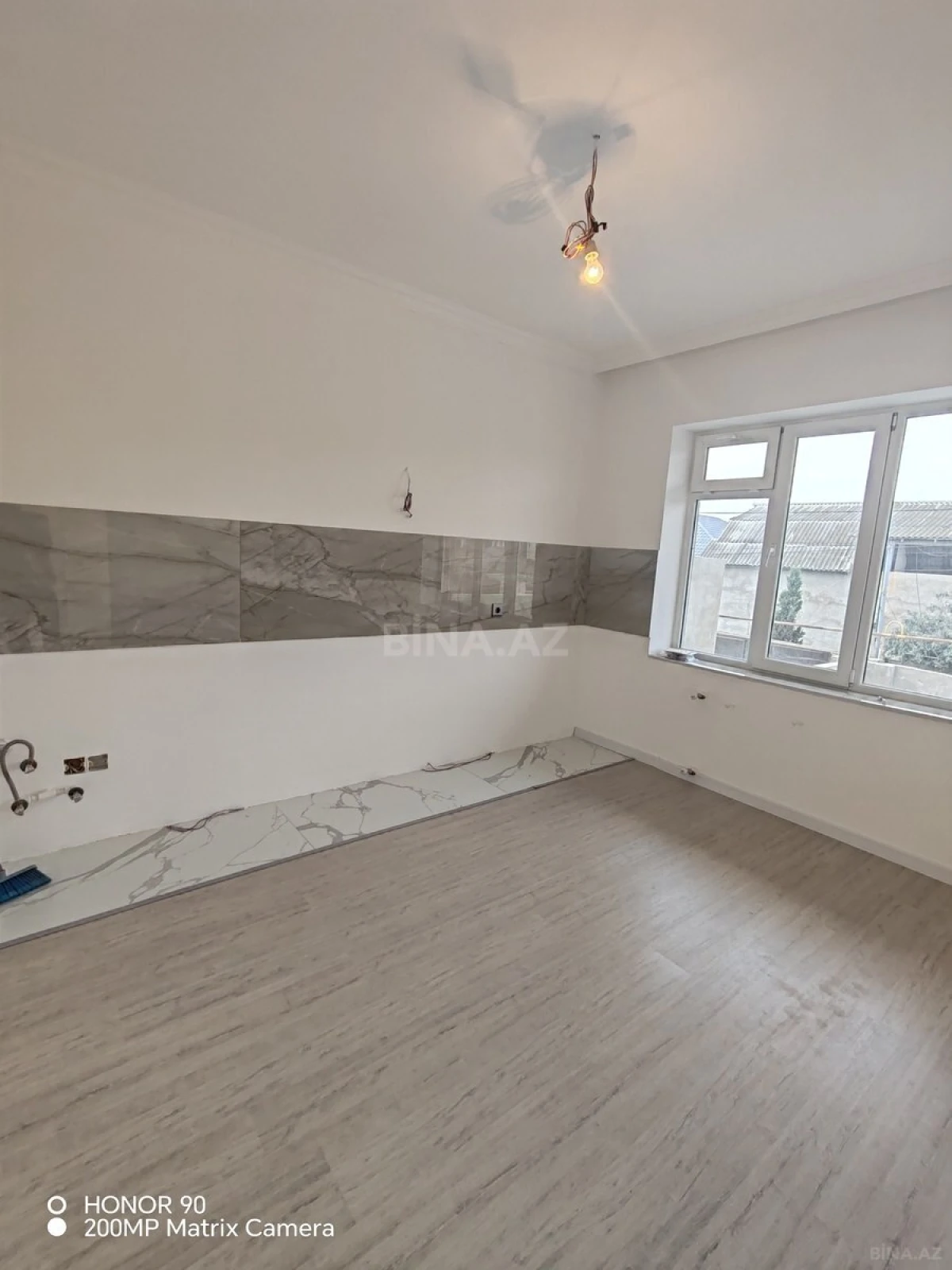 Satılır 4 otaqlı həyət evi 180 m²