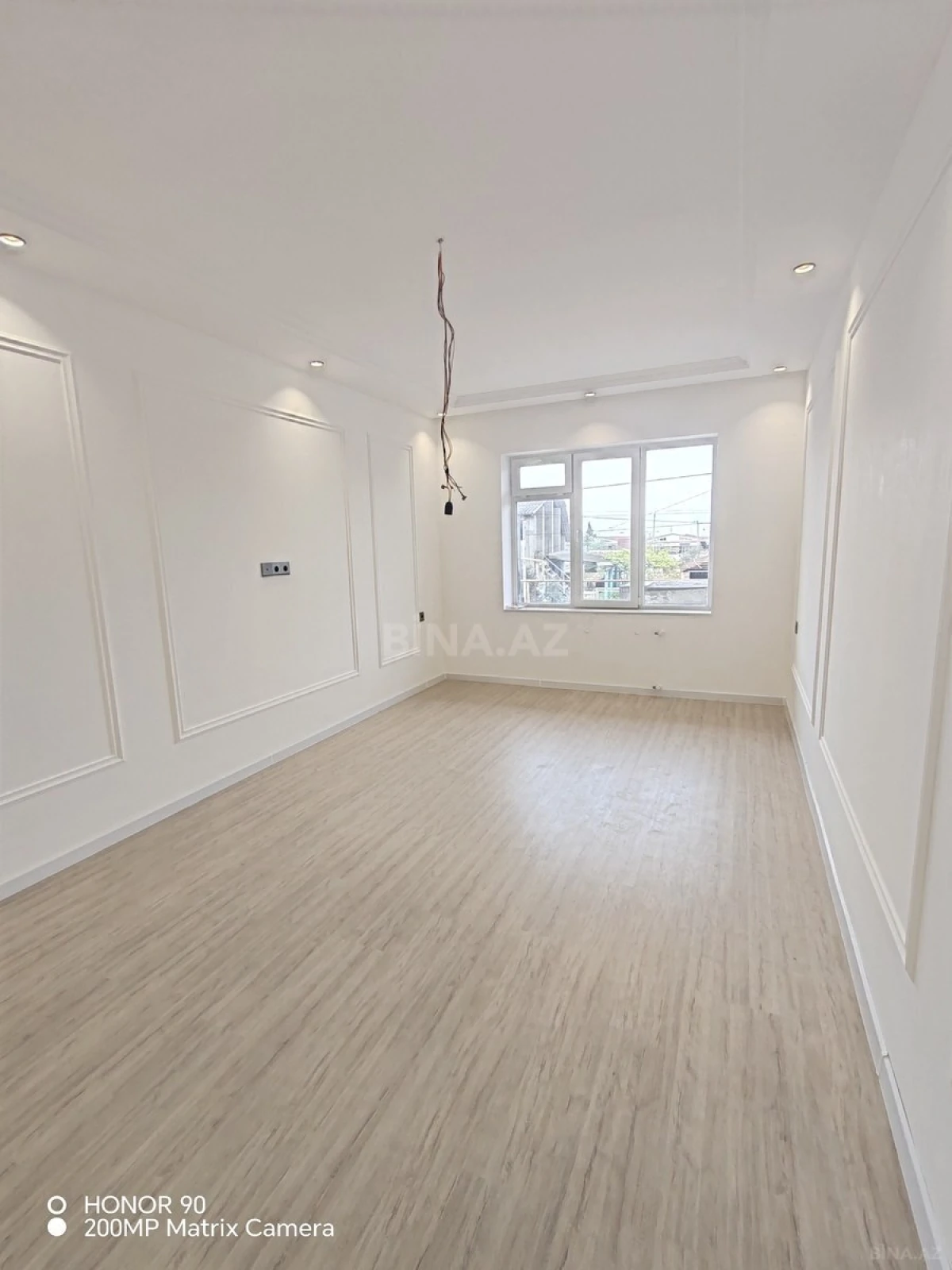 Satılır 4 otaqlı həyət evi 180 m²