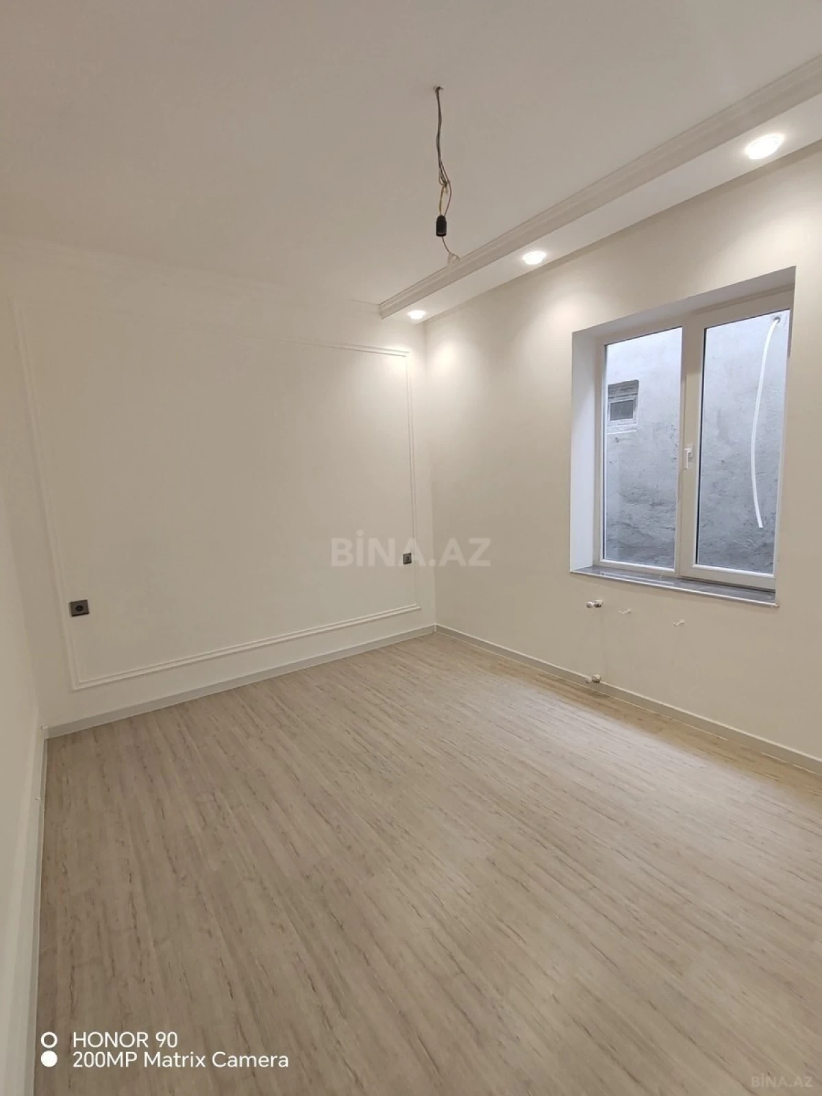 Satılır 4 otaqlı həyət evi 180 m²