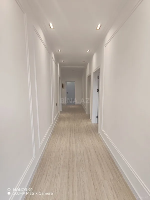 Satılır 4 otaqlı həyət evi 180 m²