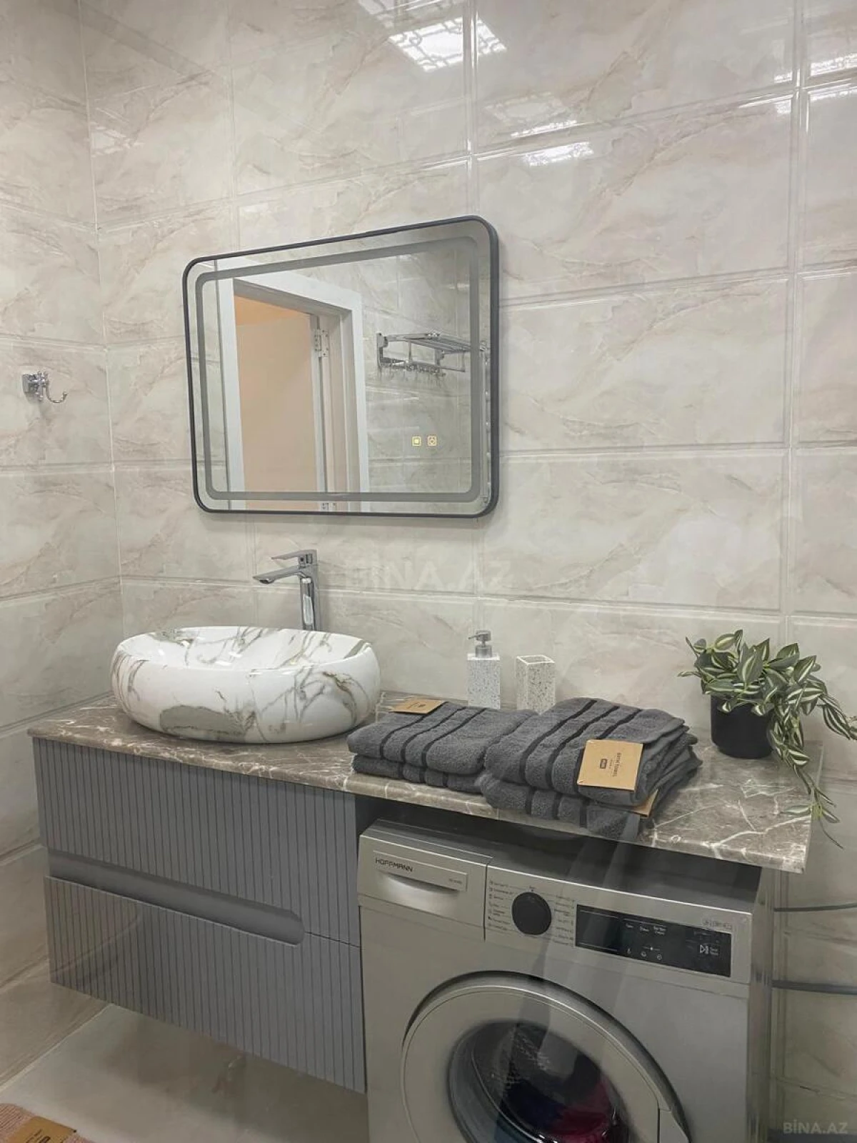 Kirayə verilir 1 otaqlı mənzil 58 m²