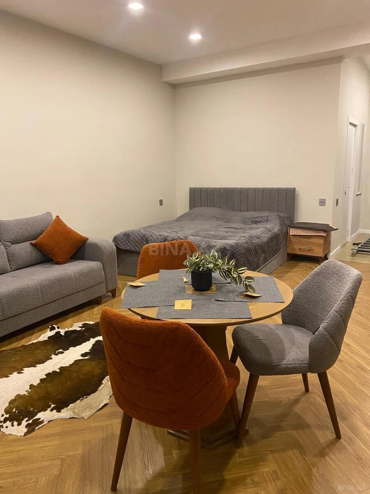 Kirayə verilir 1 otaqlı mənzil 58 m²