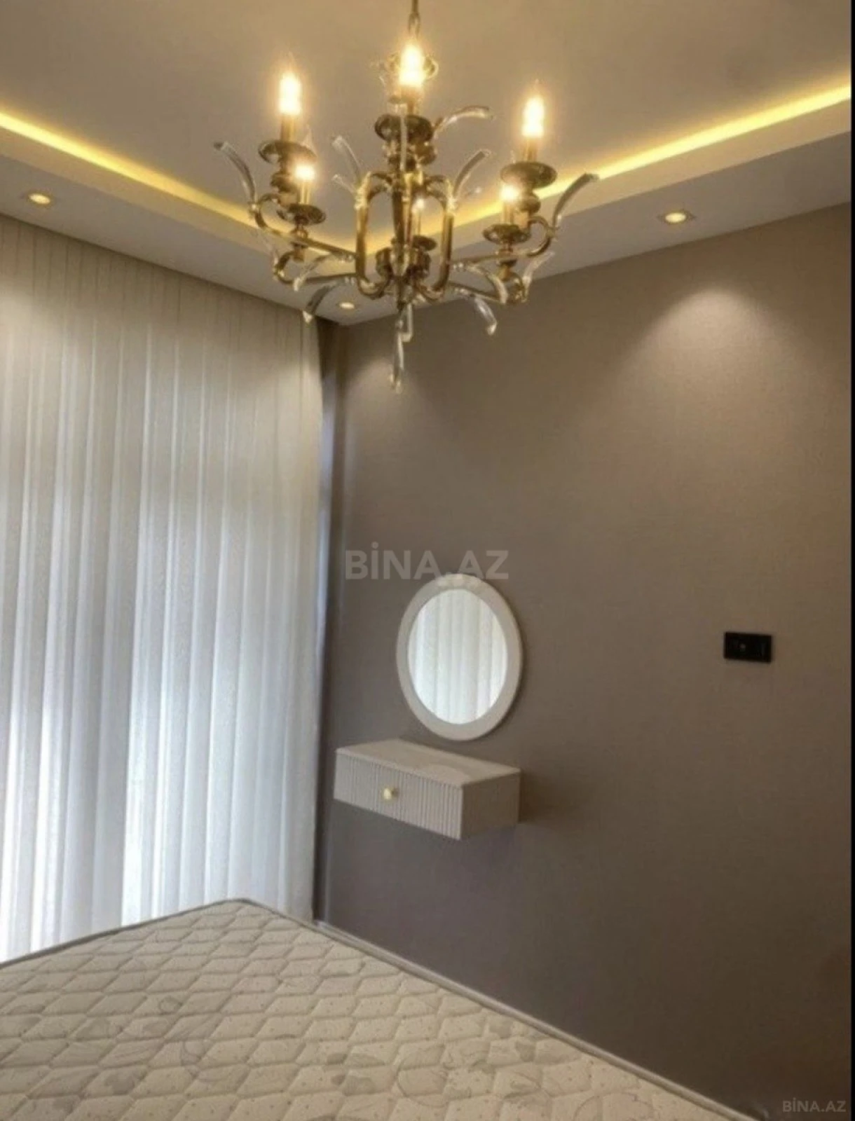 Satılır 2 otaqlı mənzil 65 m²