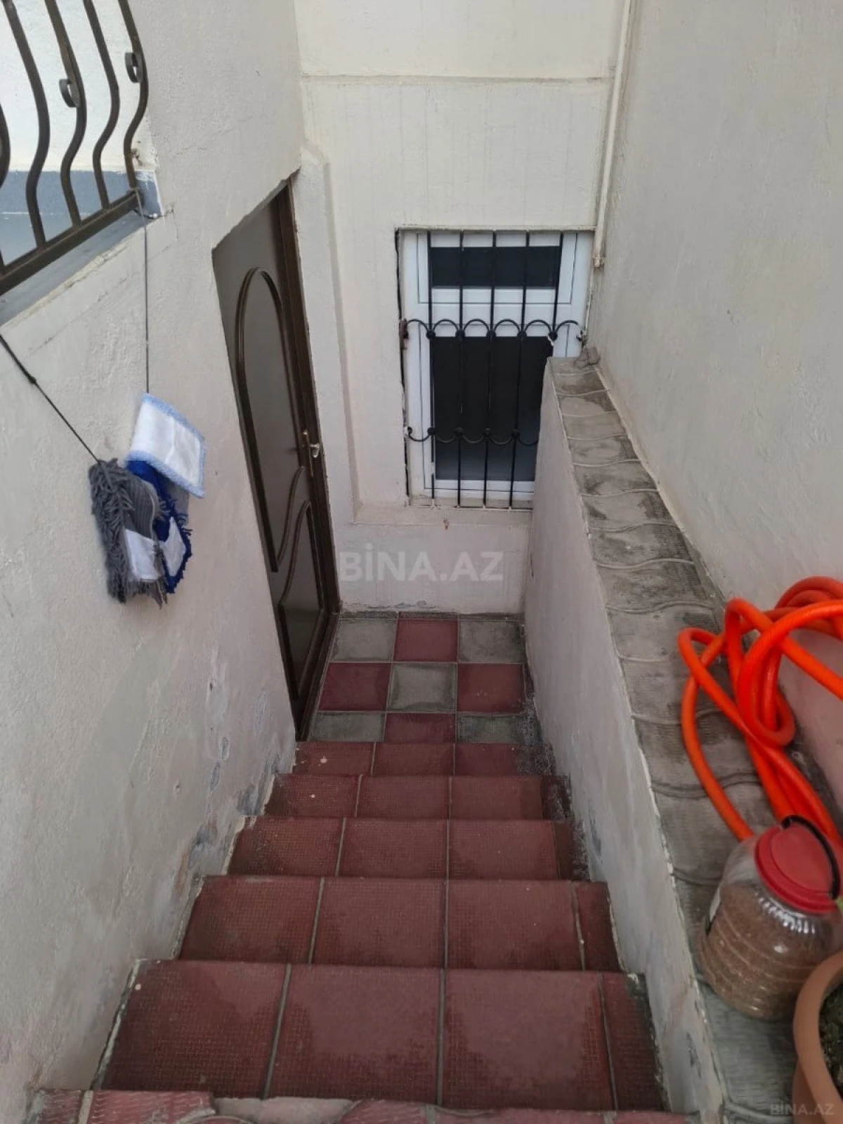 Kirayə verilir 10 otaqlı həyət evi 252 m²