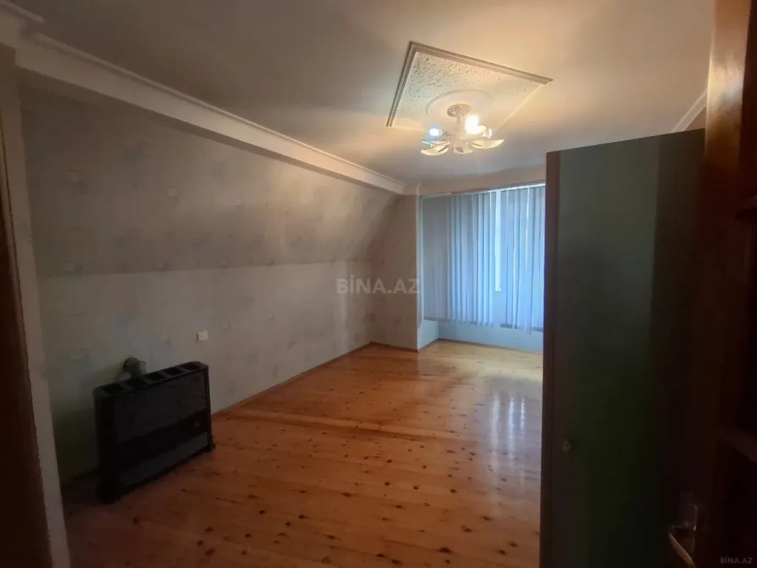 Kirayə verilir 10 otaqlı həyət evi 252 m²