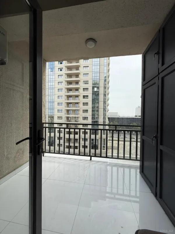 Kirayə verilir 4 otaqlı mənzil 200 m²