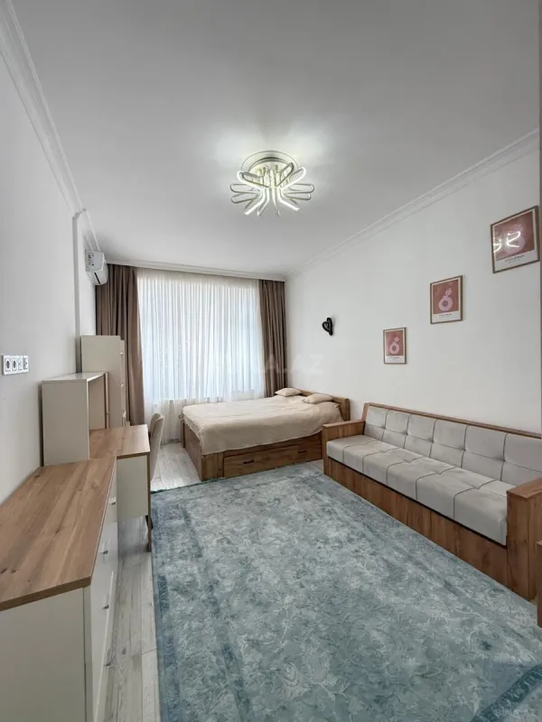 Kirayə verilir 4 otaqlı mənzil 200 m²