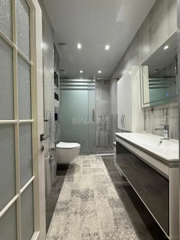 Kirayə verilir 4 otaqlı mənzil 200 m²