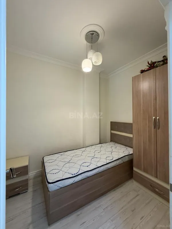 Kirayə verilir 4 otaqlı mənzil 200 m²