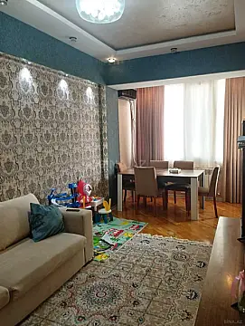 Satılır 2 otaqlı mənzil 65 m² — Bakı, Həzi Aslanov qəs. 2 otaq 65.00 m²