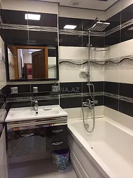 Kirayə verilir 2 otaqlı mənzil 85 m²