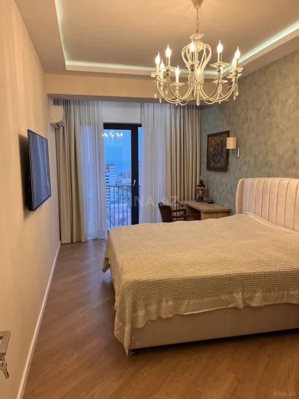 Satılır 3 otaqlı mənzil 94 m²