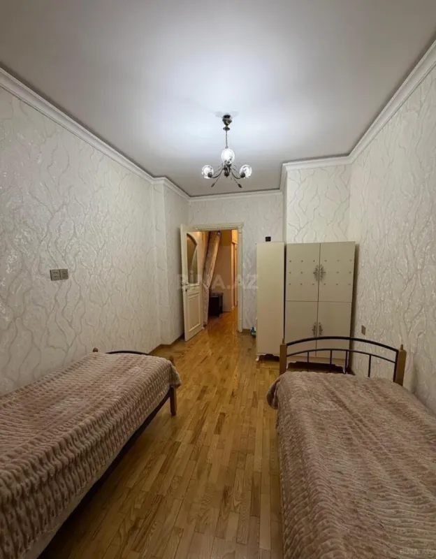 Kirayə verilir 3 otaqlı mənzil 110 m²