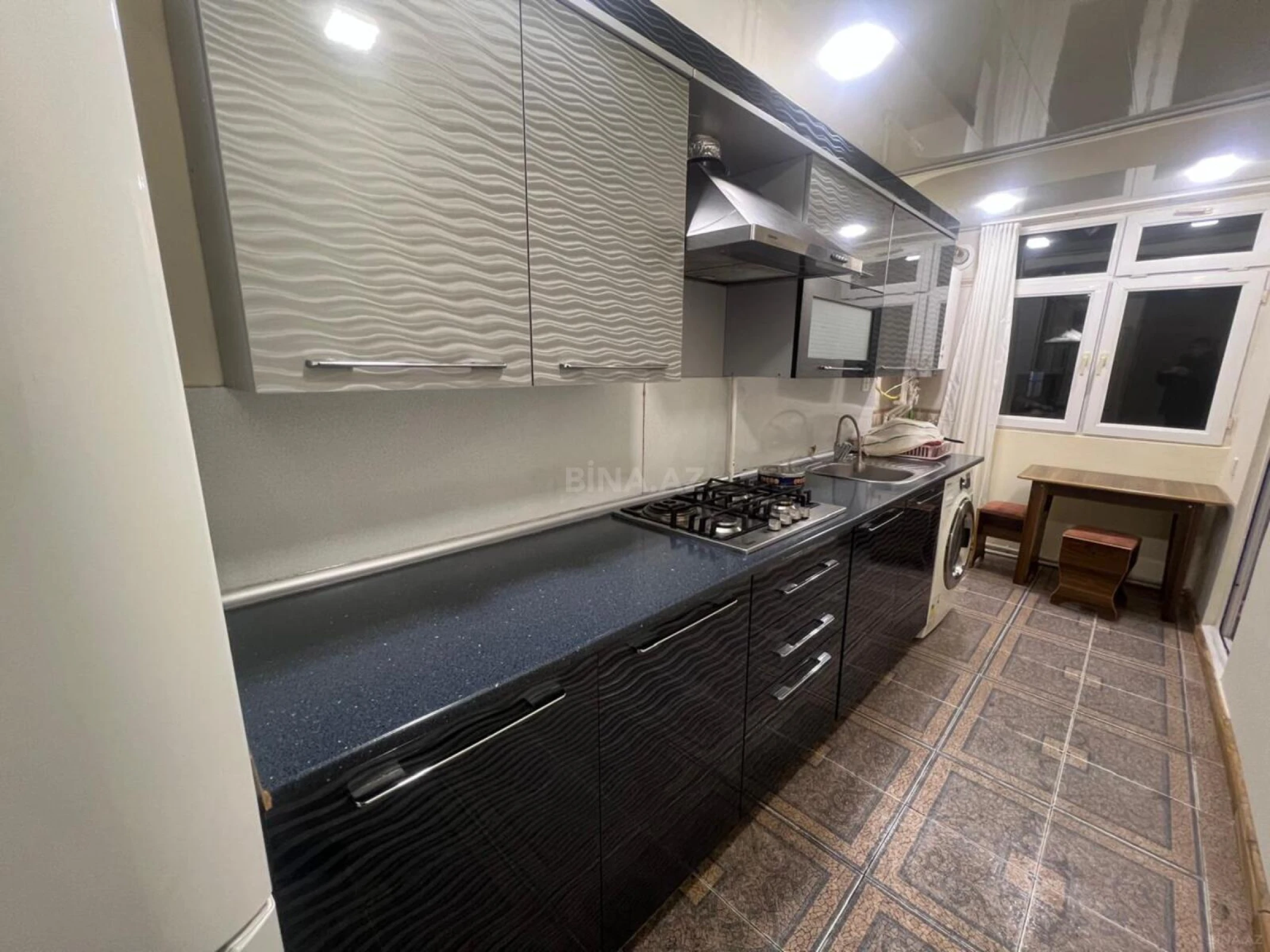 Kirayə verilir 3 otaqlı mənzil 90 m²