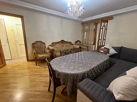 Kirayə verilir 3 otaqlı mənzil 90 m²