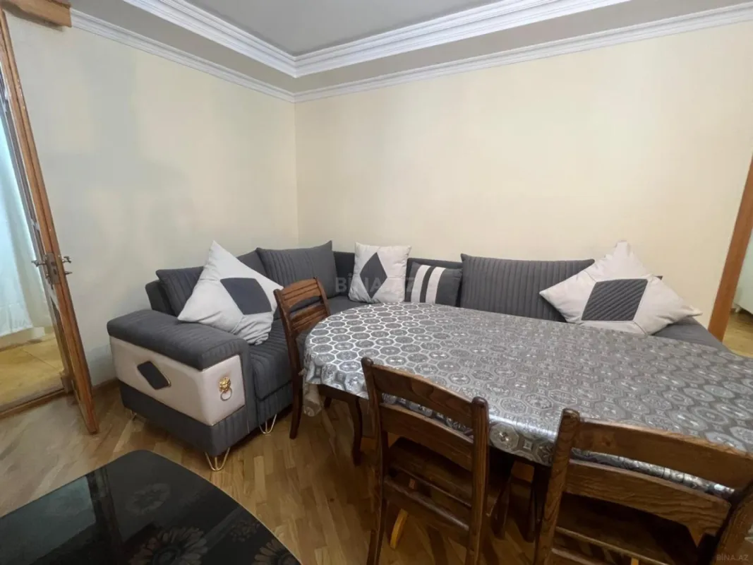 Kirayə verilir 3 otaqlı mənzil 90 m²
