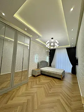 Satılır 3 otaqlı mənzil 107 m²