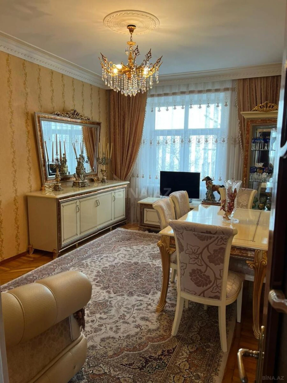 Satılır 3 otaqlı mənzil 84 m²