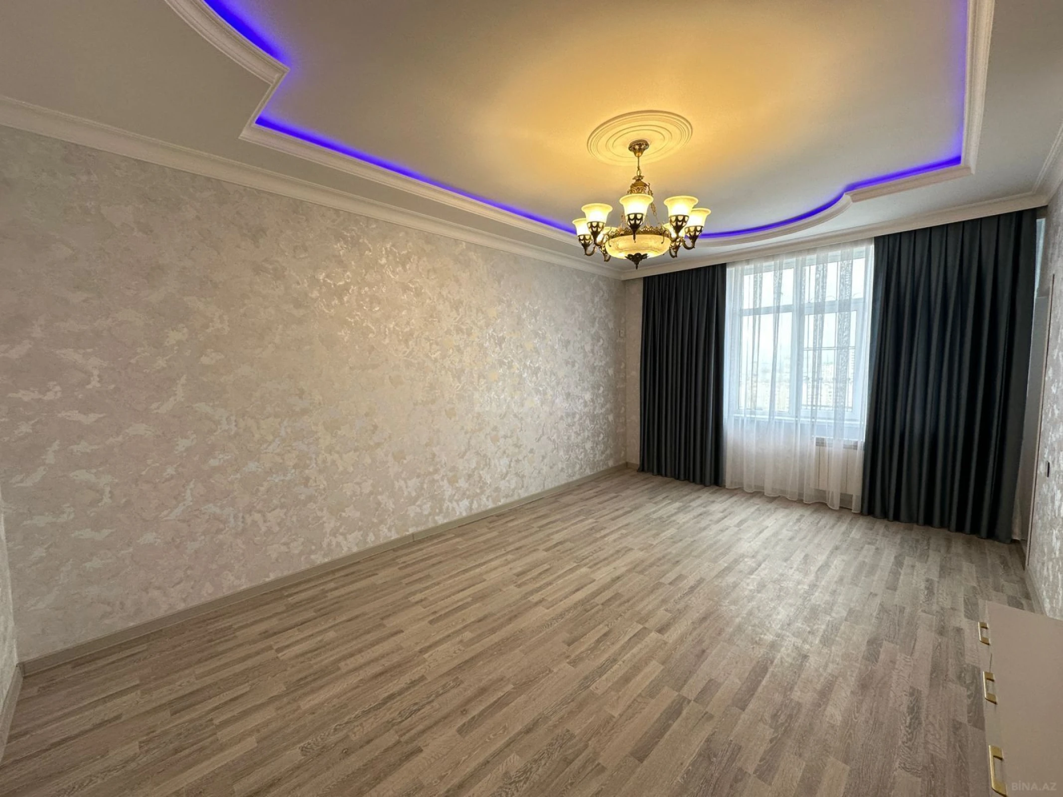 Satılır 2 otaqlı mənzil 65 m²