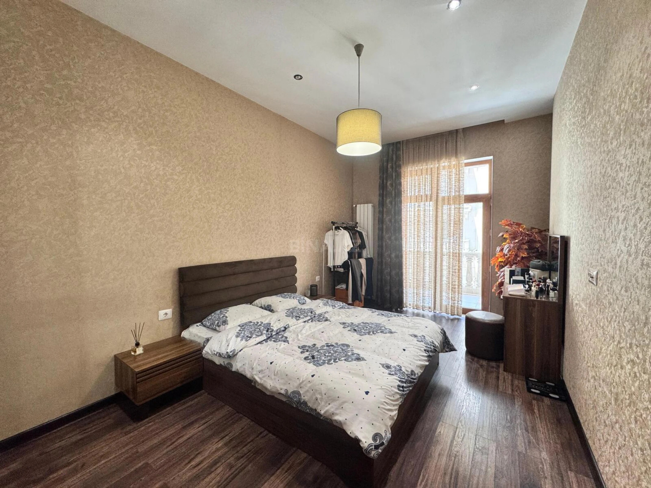 Satılır 2 otaqlı mənzil 58 m²