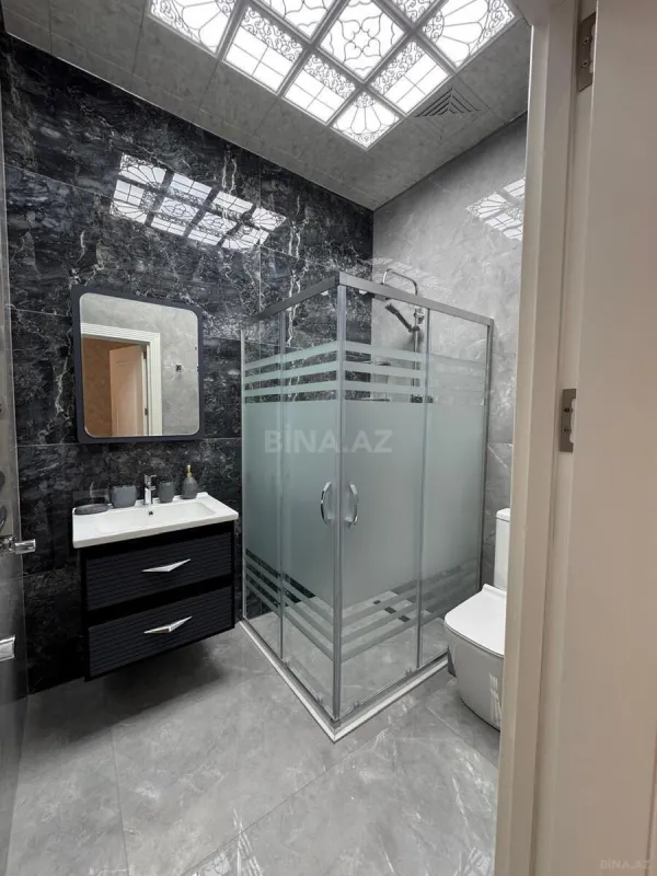 Kirayə verilir 3 otaqlı mənzil 130 m²